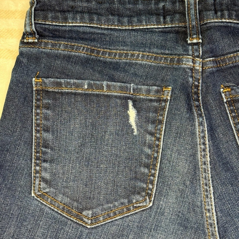 KUT from the Kloth Womens Dark Wash Distressed Denim Shorts Size 2 - Picture 6 of 10